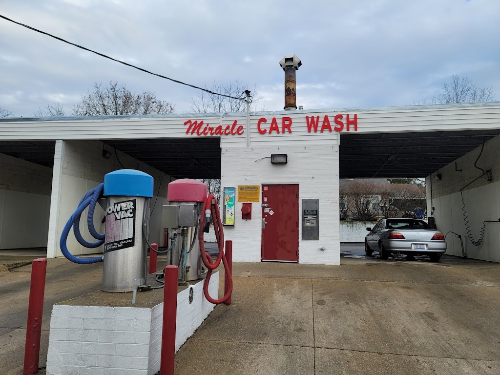 Miracle Car Wash | 407 S Sandusky St, Delaware, OH 43015, USA | Phone: (614) 450-0987