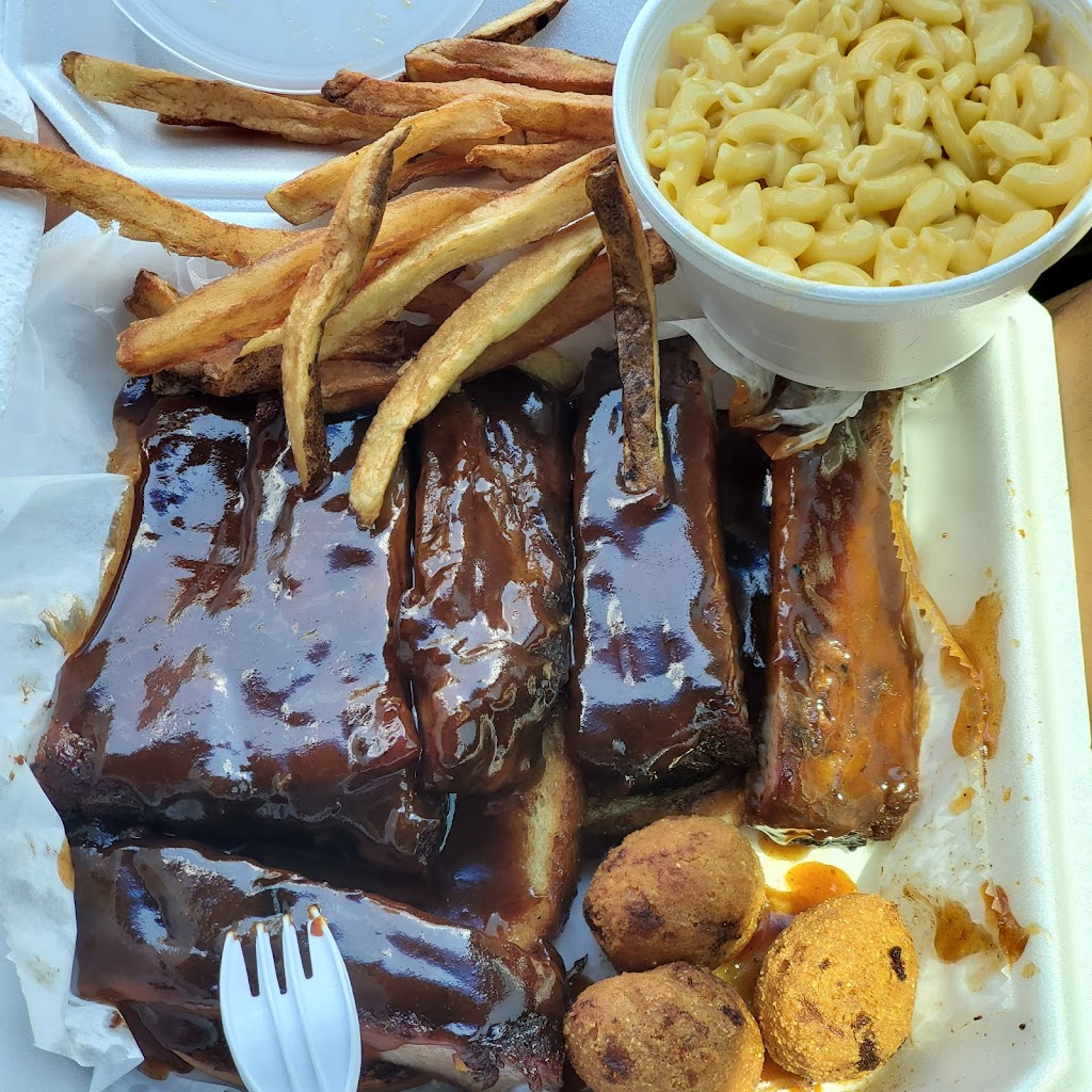 Lickers Bbq | 1504 Belmont Ave, Youngstown, OH 44504, USA | Phone: (234) 855-1589