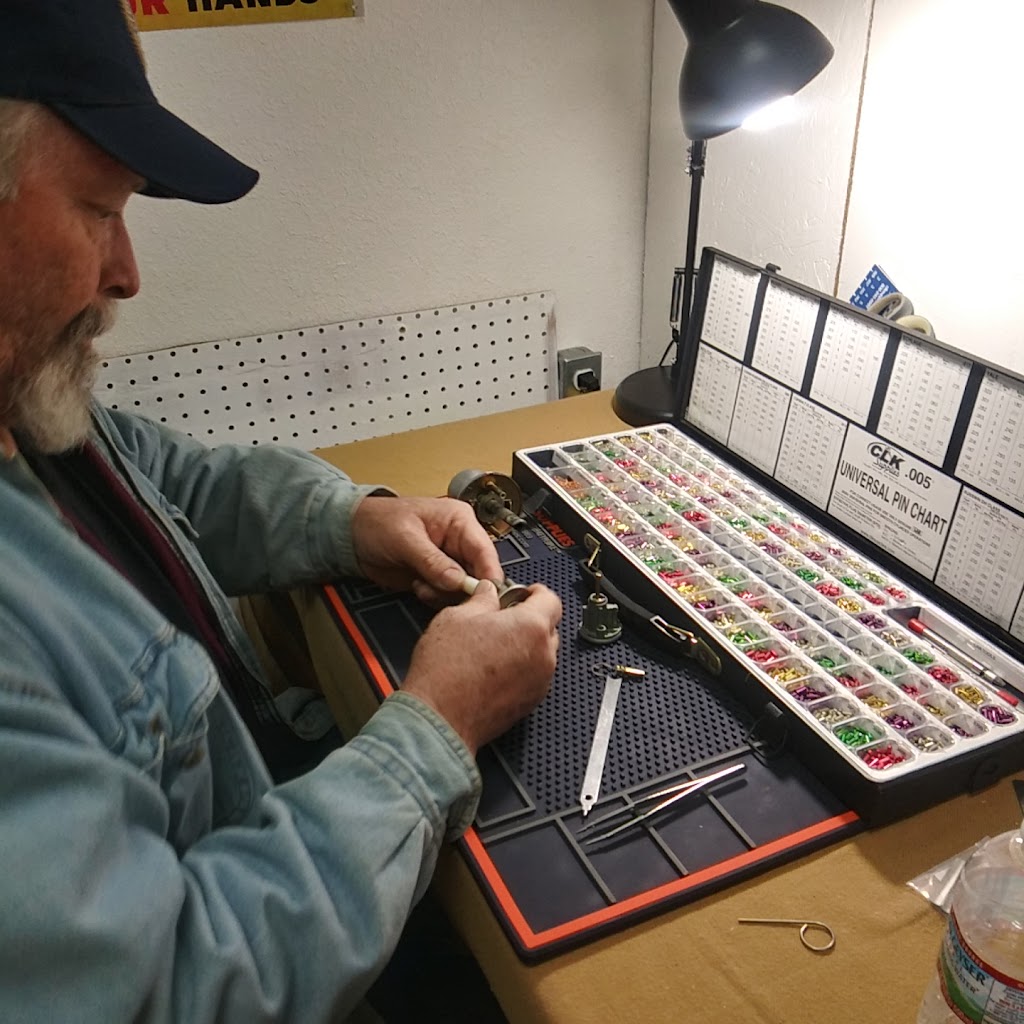 Rustic Nut Lock & Key | 92 Church St E Suite 31, Edgewood, NM 87015, USA | Phone: (505) 440-2748