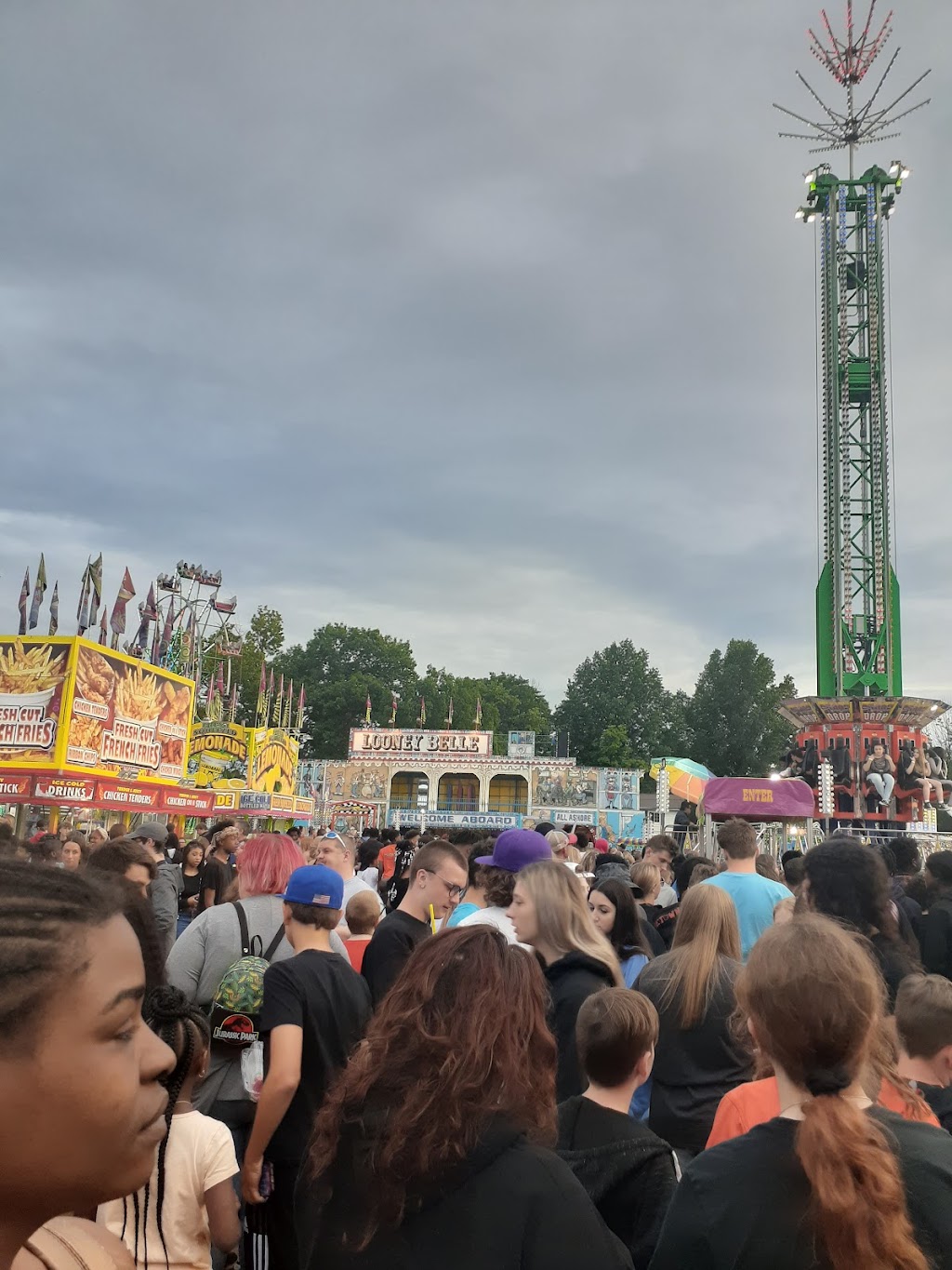 St. Mary Magdalene Park-n-Ride | Vine St, Eastlake, OH 44095, USA | Phone: (440) 354-6100