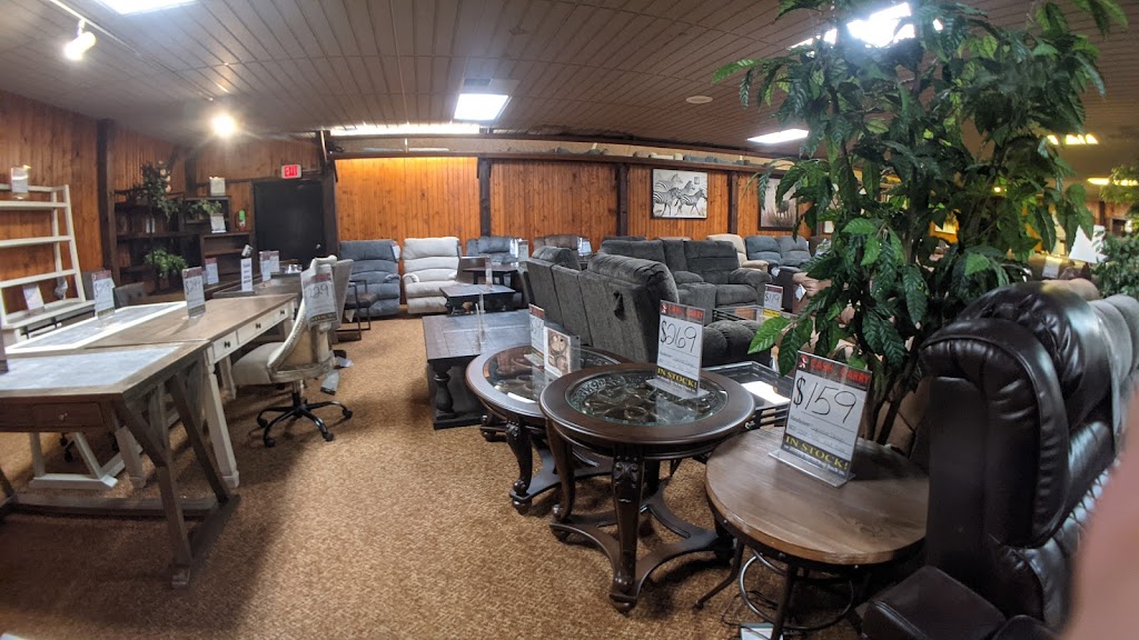 Cash & Carry Furniture Warehouse | 3800 W Washington St, West Bend, WI 53095 | Phone: (262) 338-1097