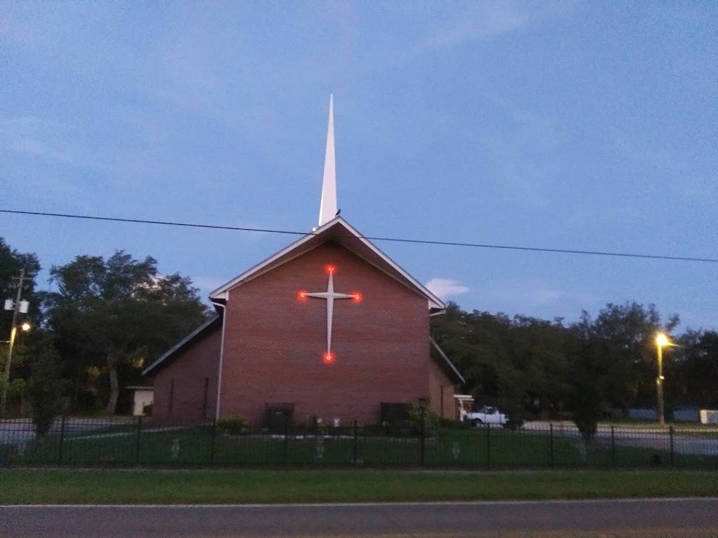 Iglesia De Cristo Misionera Mahanaim | 10902 N Armenia Ave, Tampa, FL 33612, USA | Phone: (813) 932-0202