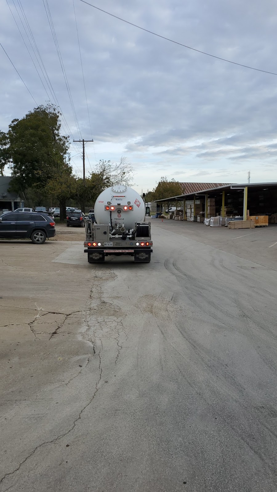 Wisenbaker Builder services | 404 Hawkins St, Hillsboro, TX 76645, USA | Phone: (254) 580-1200