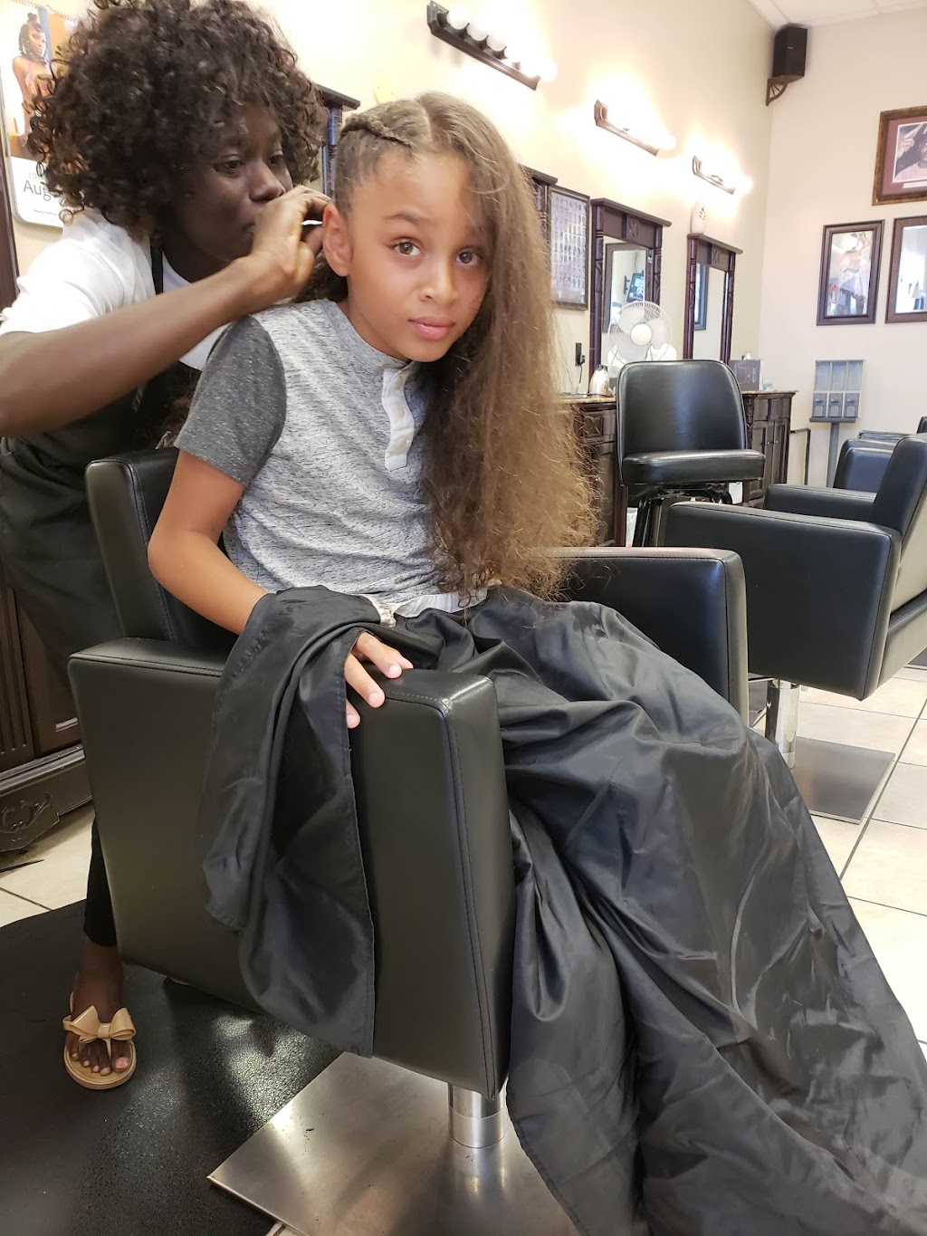 Monas Perfect African Hair Braiding and Beauty Salon | 5535 S 78th St, Tampa, FL 33619, USA | Phone: (813) 489-0575