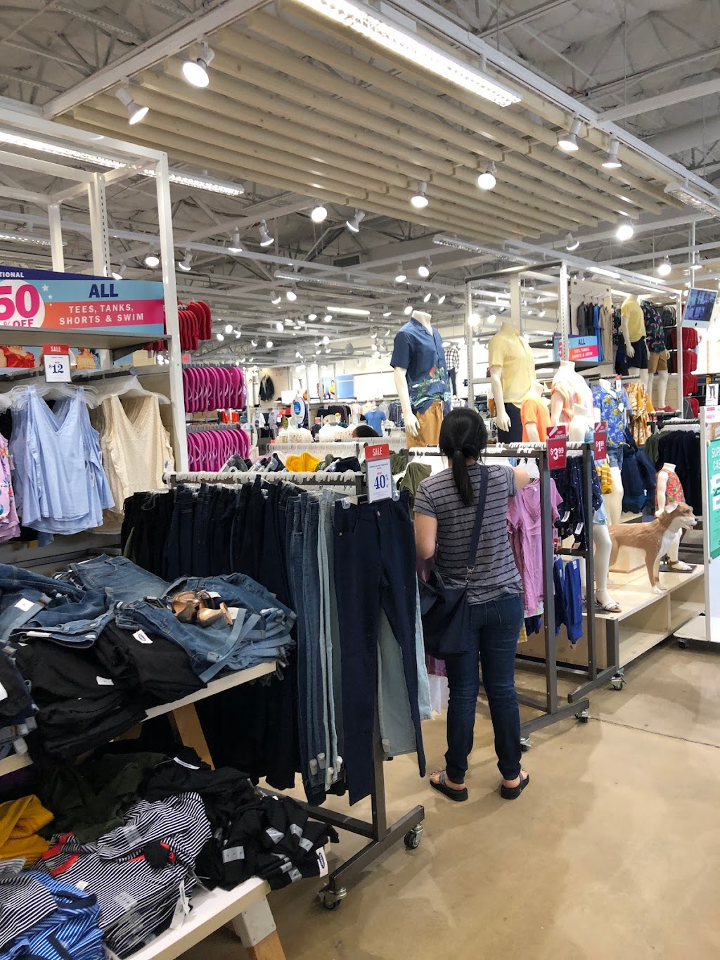 Old Navy | 12209 Fair Lakes Promenade Dr, Fairfax, VA 22033 | Phone: (703) 934-8170