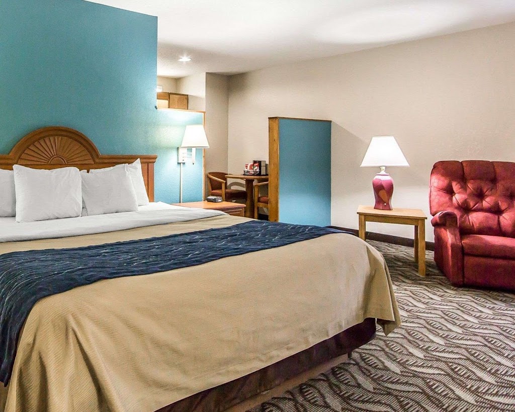 Quality Inn & Suites | 24517 US-23 S, Circleville, OH 43113, USA | Phone: (740) 477-6116