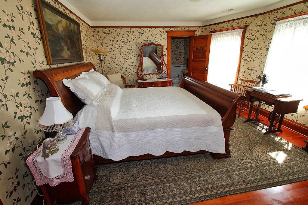 Ofts Bed & Breakfast | 11523 N 156th St, Bennington, NE 68007, USA | Phone: (402) 614-7509