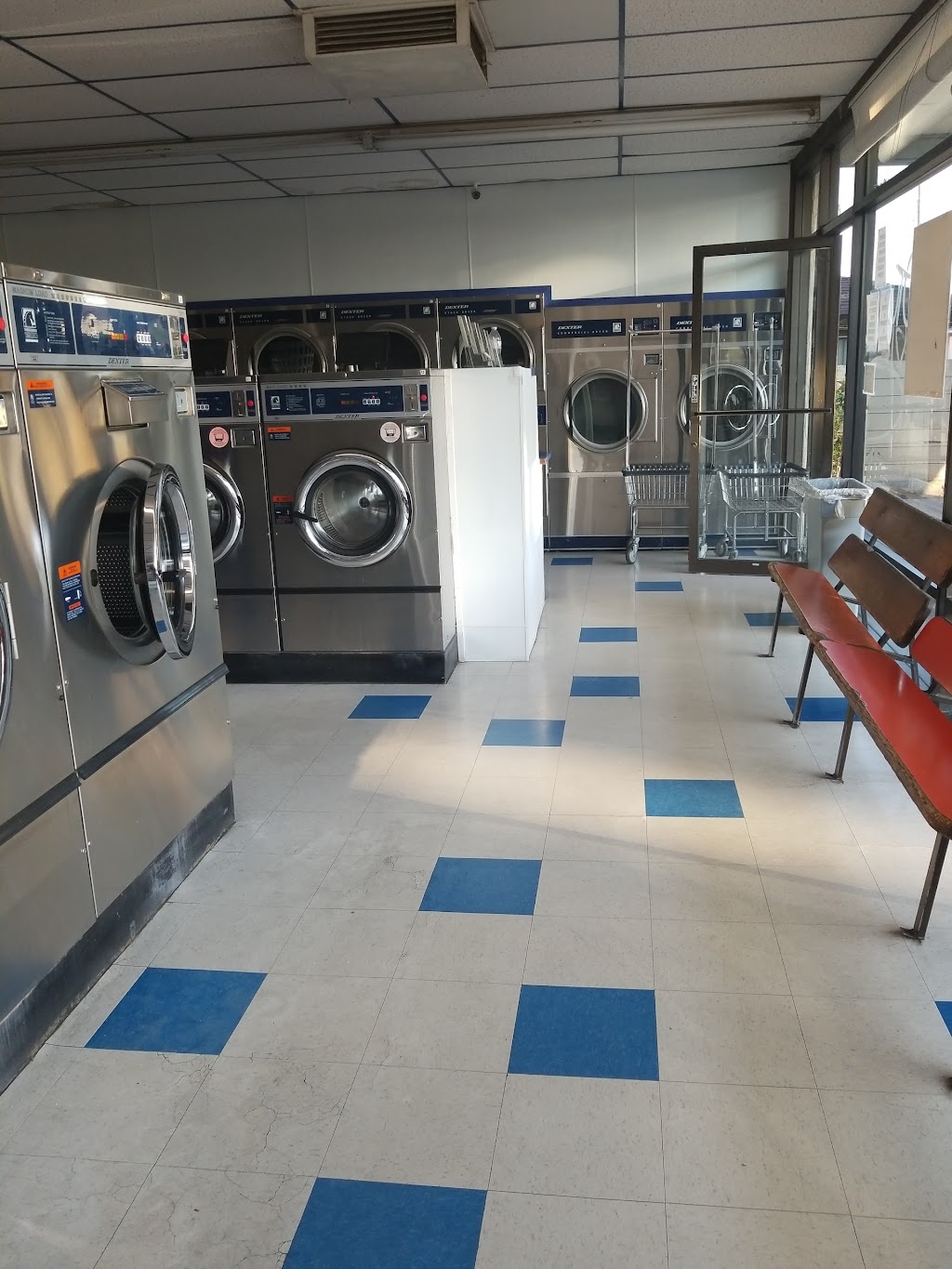 Launderland Coin-Op Laundry | 1590 N Palm Ave, Fresno, CA 93728, USA | Phone: (559) 412-2856