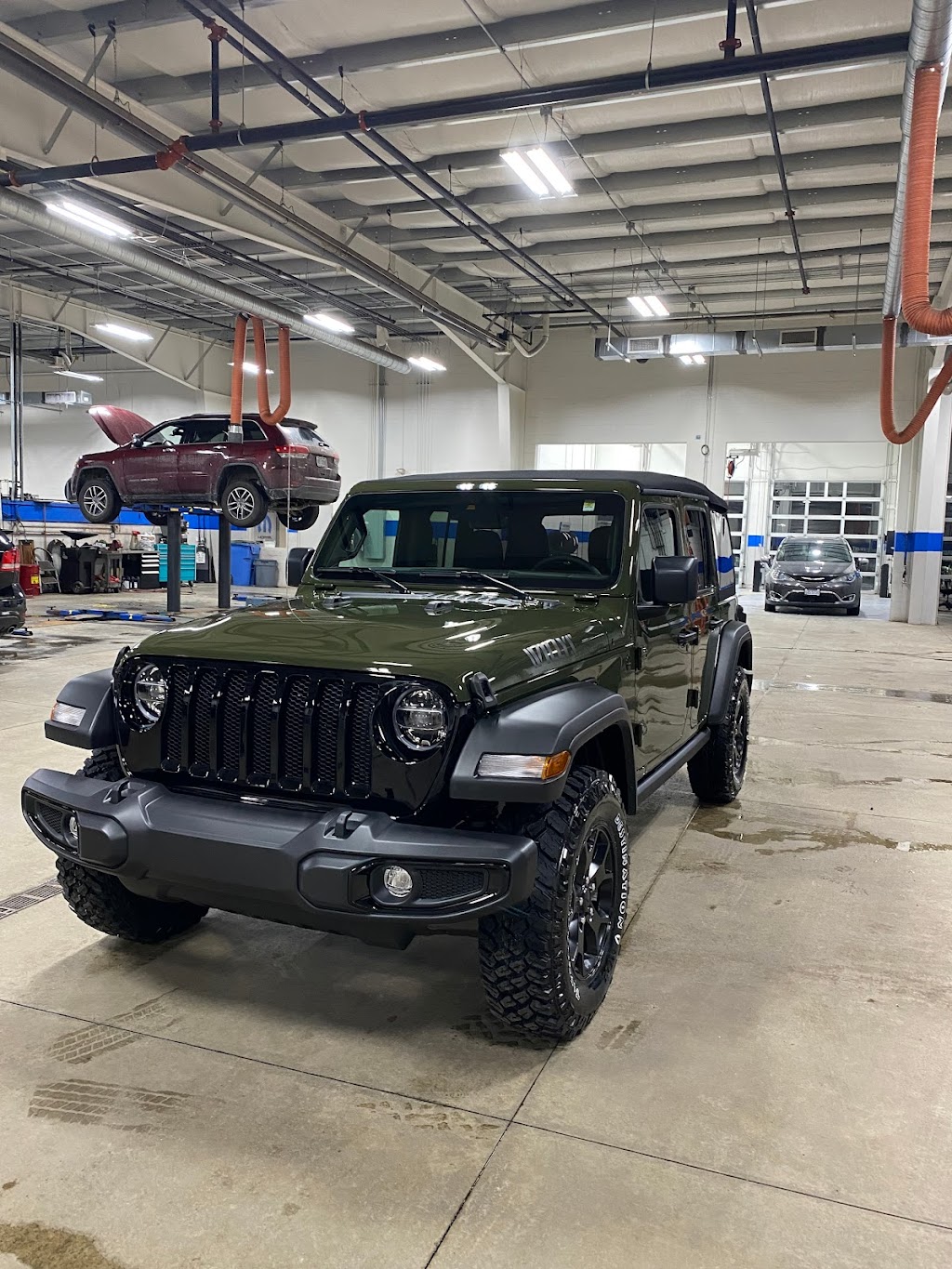 Deacons Chrysler Dodge Jeep RAM | 835 Som Center Rd, Mayfield, OH 44143, USA | Phone: (440) 442-0424