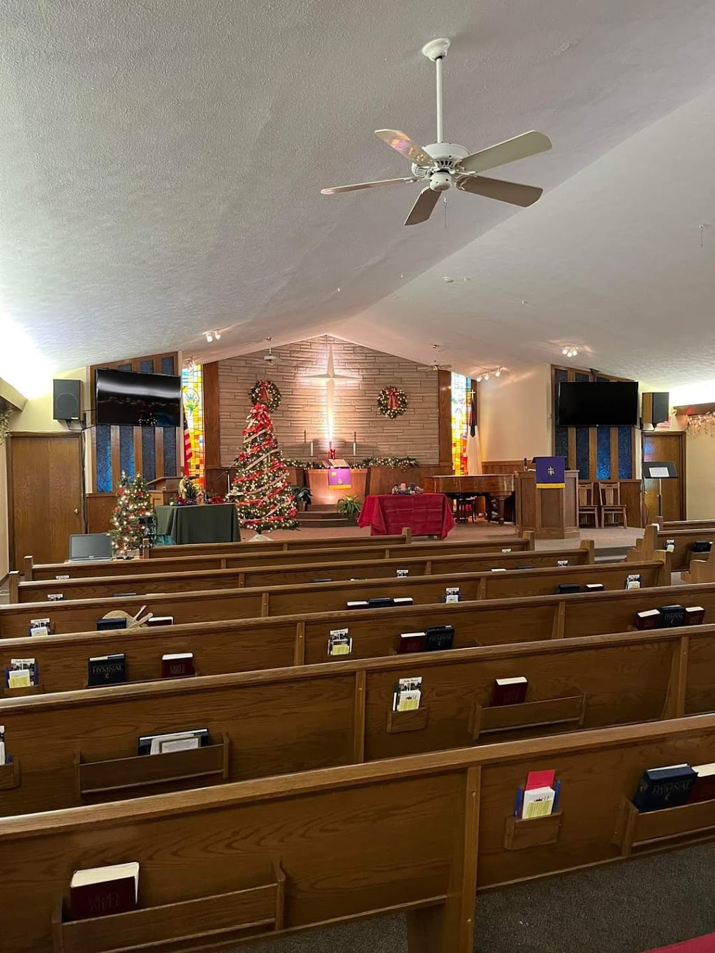 Commercial Point United Methodist | 28 Main St, Commercial Point, OH 43116, USA | Phone: (614) 877-3539