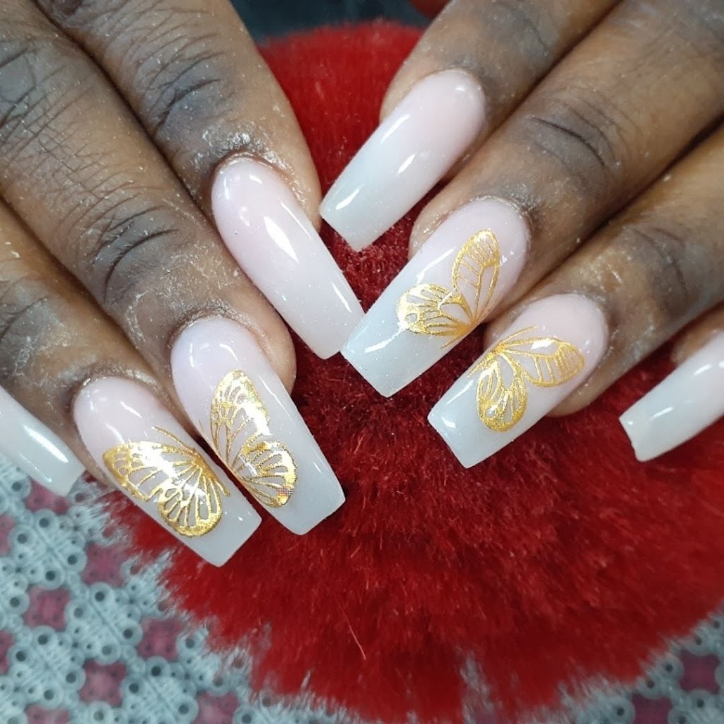 A Plus Nails & Hair | 2225 Plaza Pkwy, Modesto, CA 95350, USA | Phone: (209) 575-5019