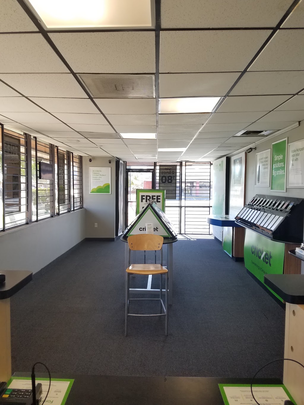 Cricket Wireless Authorized Retailer | 3502 W Greenway Rd, Phoenix, AZ 85053 | Phone: (602) 866-5950