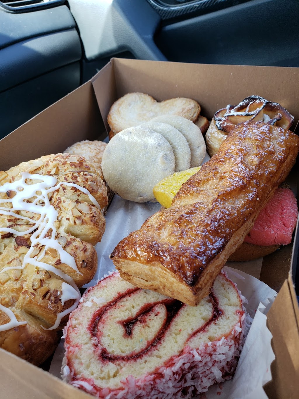 Champis Bakery | 10575 W Indian School Rd, Avondale, AZ 85392 | Phone: (623) 248-5854