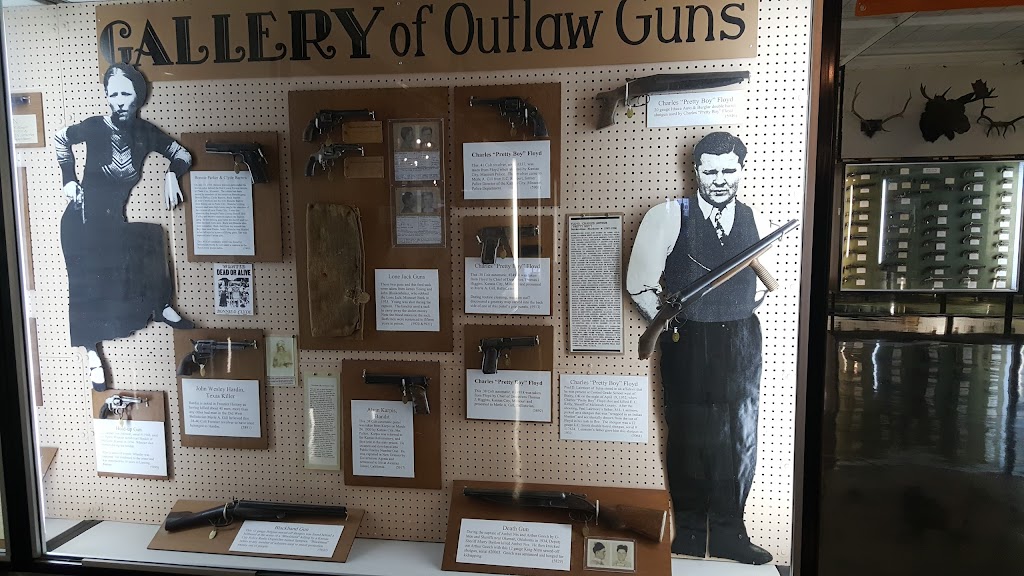 J.M. Davis Arms & Historical Museum | 330 N J M Davis Blvd, Claremore, OK 74017, USA | Phone: (918) 341-5707