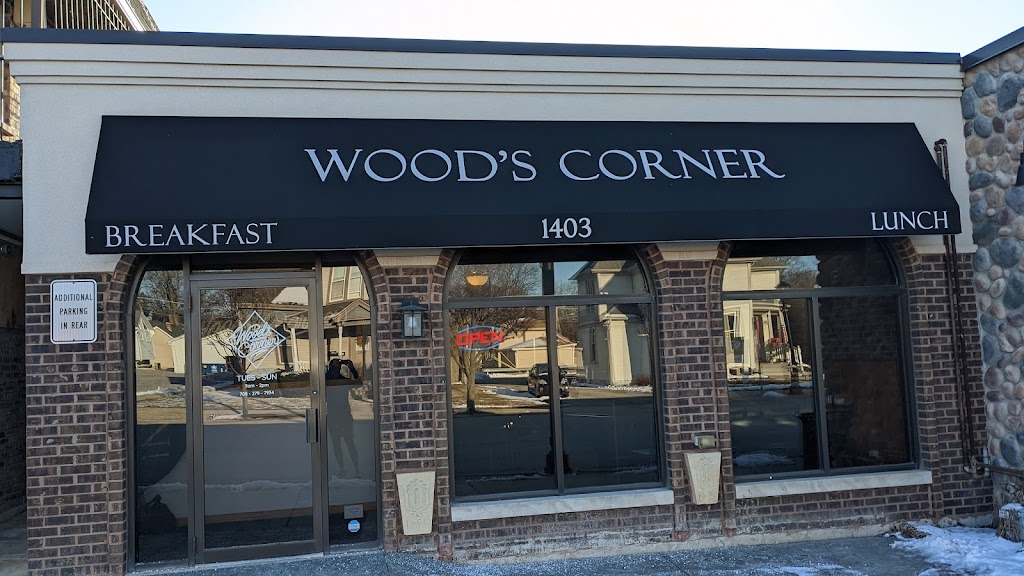 Woods Corner | 1403 Main St, Crete, IL 60417, USA | Phone: (708) 279-7934