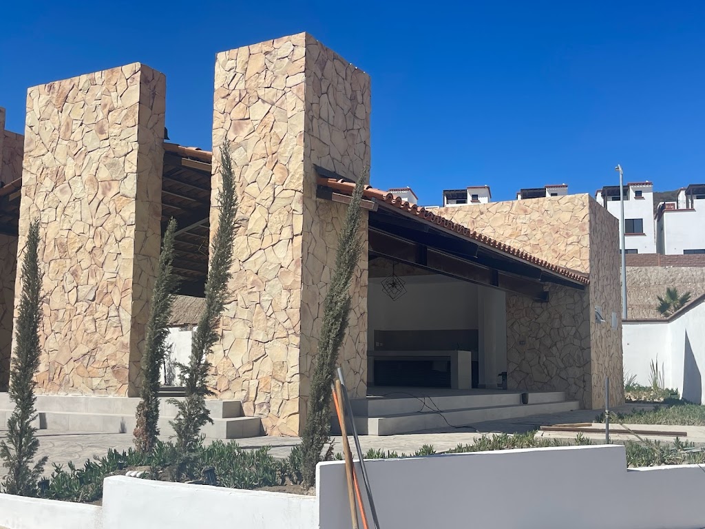 CASA VIÑEDOS CON ALBERCA PRIVADA | México 3 KM 103-INT MALAGON 421, 22760 Ensenada, B.C., Mexico | Phone: 646 148 1770