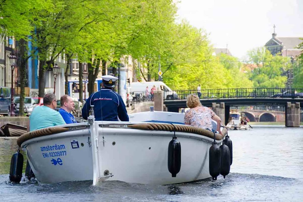 Boat Rental Amsterdam - Boatnow | Nieuwezijds Voorburgwal 334, 1012 RV Amsterdam, Netherlands | Phone: 06 52000201