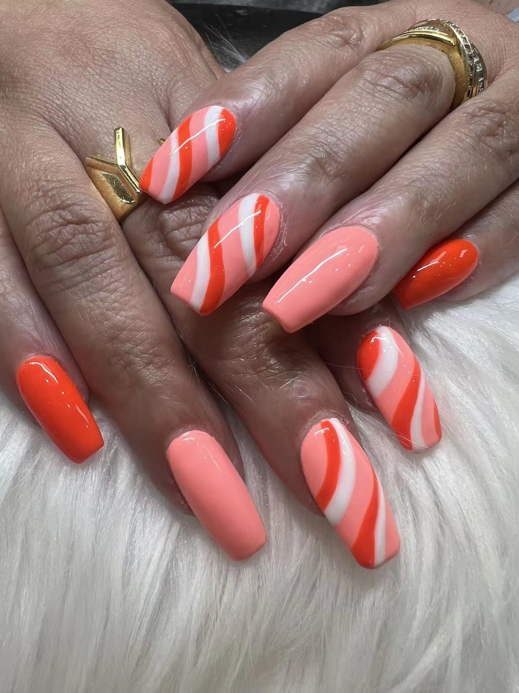 Paradise Nails and Spa 2 (Shopping Mall) | Shopping Center, between T-Mobile and, Starbucks, 815 Hutchinson Riv Pkwy, Bronx, NY 10465, USA | Phone: (347) 398-8341