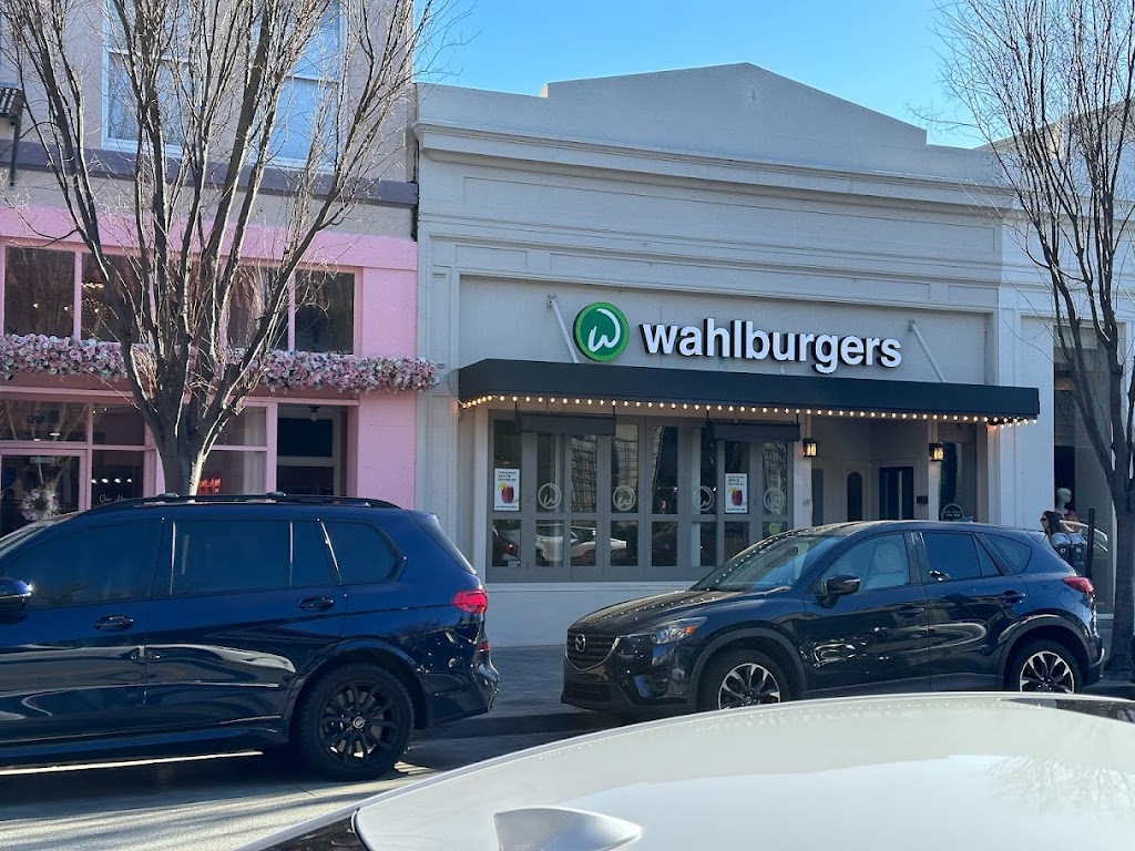 Wahlburgers | 1219 Burlingame Ave, Burlingame, CA 94010, USA | Phone: (650) 399-0777