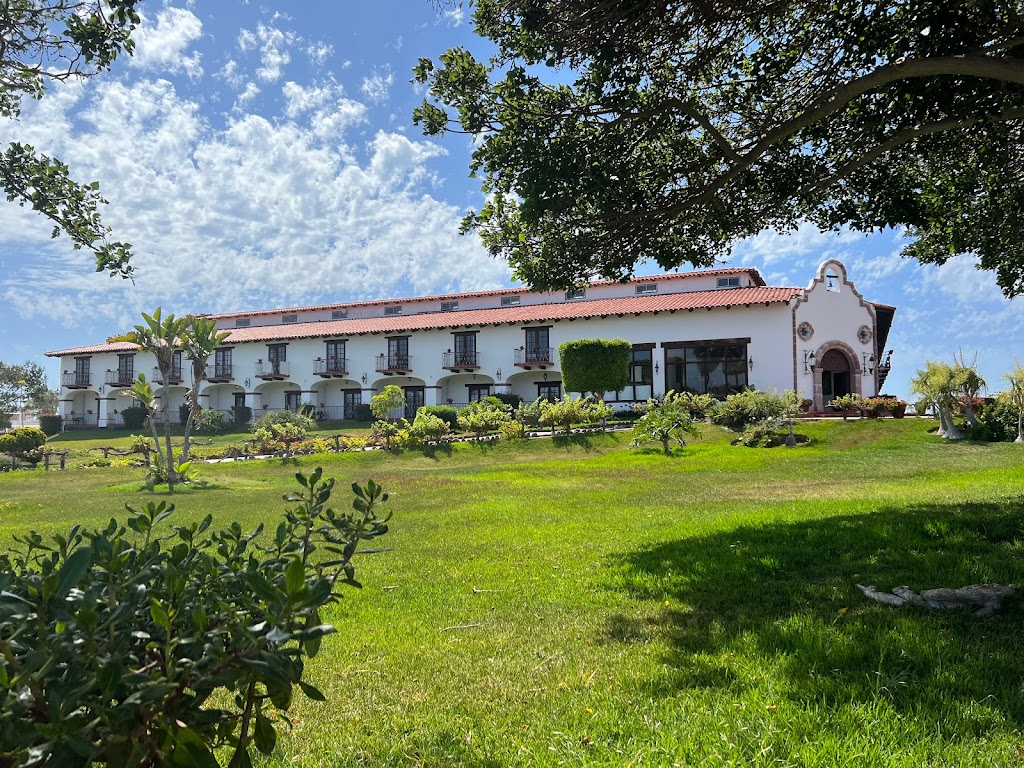 Hotel Hacienda Bajamar | Escenica Ensenada - Tijuana km. 77.5, 22760 Ensenada, B.C., Mexico | Phone: 646 155 0151