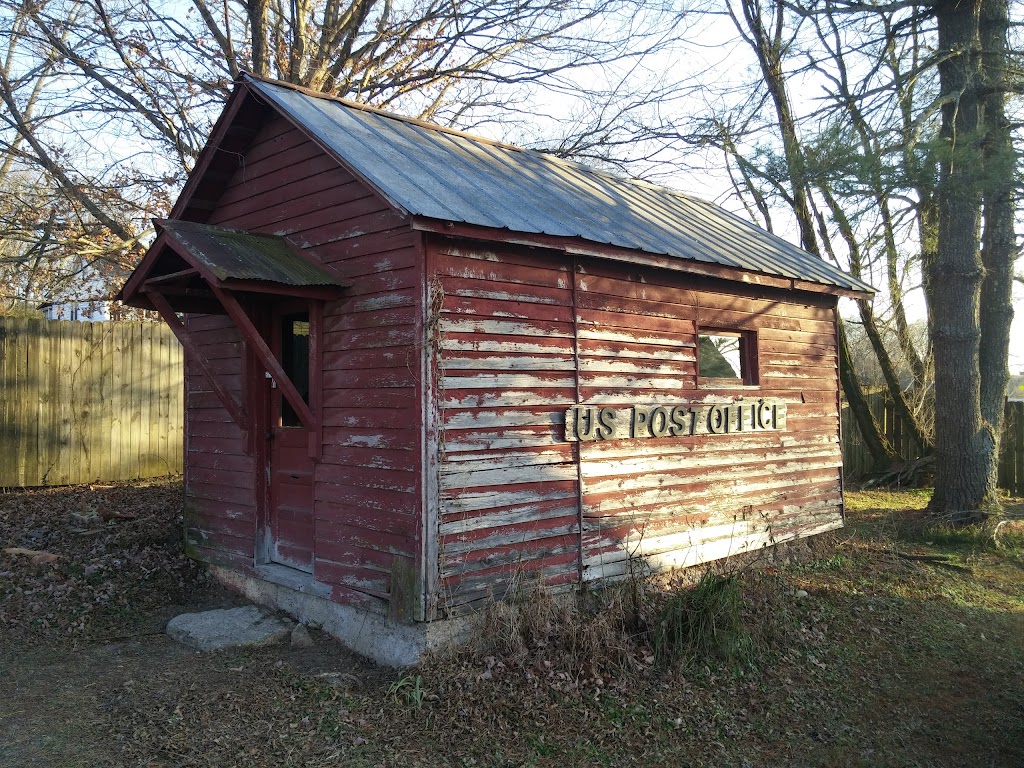 Carters Creek Station Antiques | 2984 Carters Creek Station Rd, Columbia, TN 38401, USA | Phone: (931) 486-0405