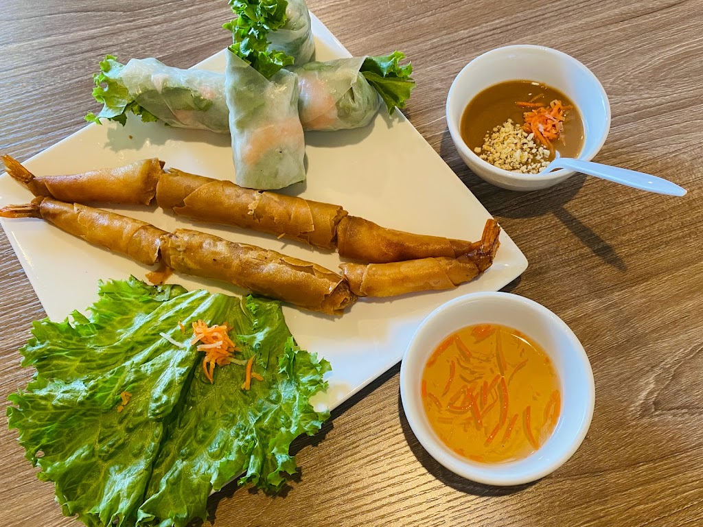 Bone & Broth - Vietnamese Pho Cuisine | 4320 Mills Cir Suite A, Ontario, CA 91764, USA | Phone: (909) 481-7272