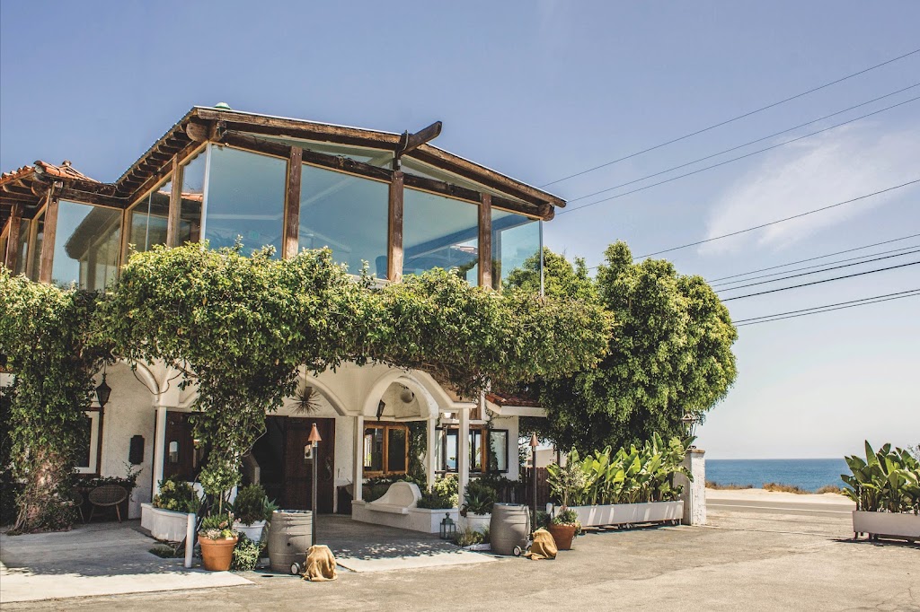 Calamigos Beach Club Restaurant & Lounge | 26025 E Pacific Coast Hwy, Malibu, CA 90265, USA | Phone: (818) 540-2440