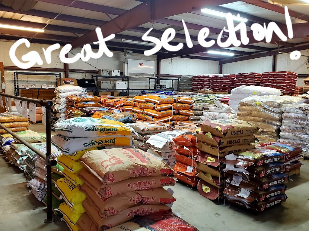 Fisher Hay & Feed | 2211 S Kaufman St, Ennis, TX 75119, USA | Phone: (972) 825-6567