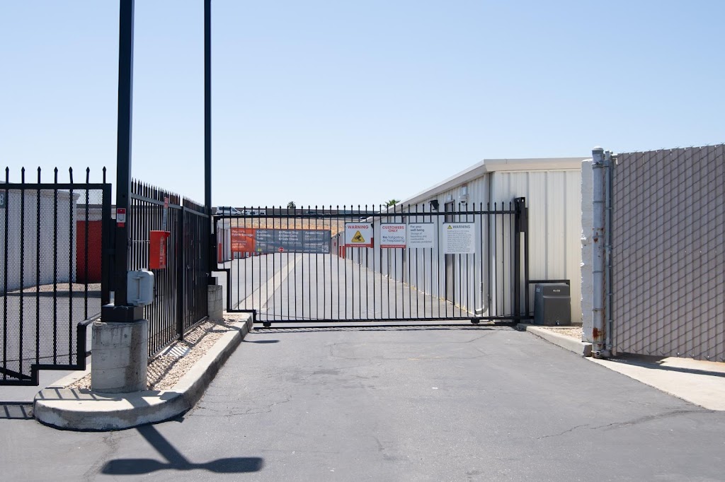 Public Storage | 300 E Larch Rd, Tracy, CA 95304, USA | Phone: (209) 831-2964