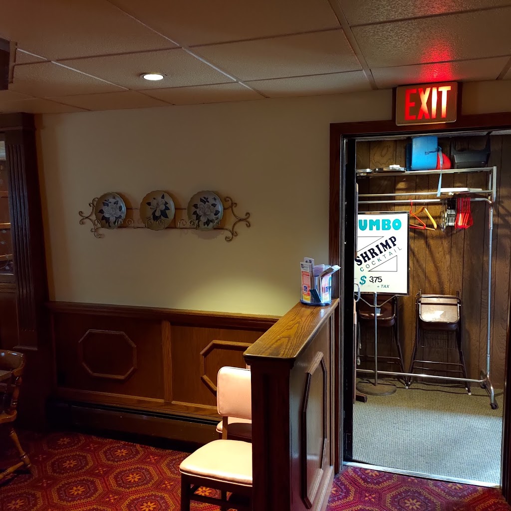 Kiebzaks Restaurant and Beginnings Banquets | 38 Crocker St, Buffalo, NY 14212, USA | Phone: (716) 896-3044