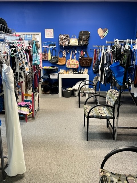 Vintage Thrifts on The Ridge | 1112 Fashion Ridge Rd Suite 1112, Dry Ridge, KY 41035, USA | Phone: (859) 903-2020