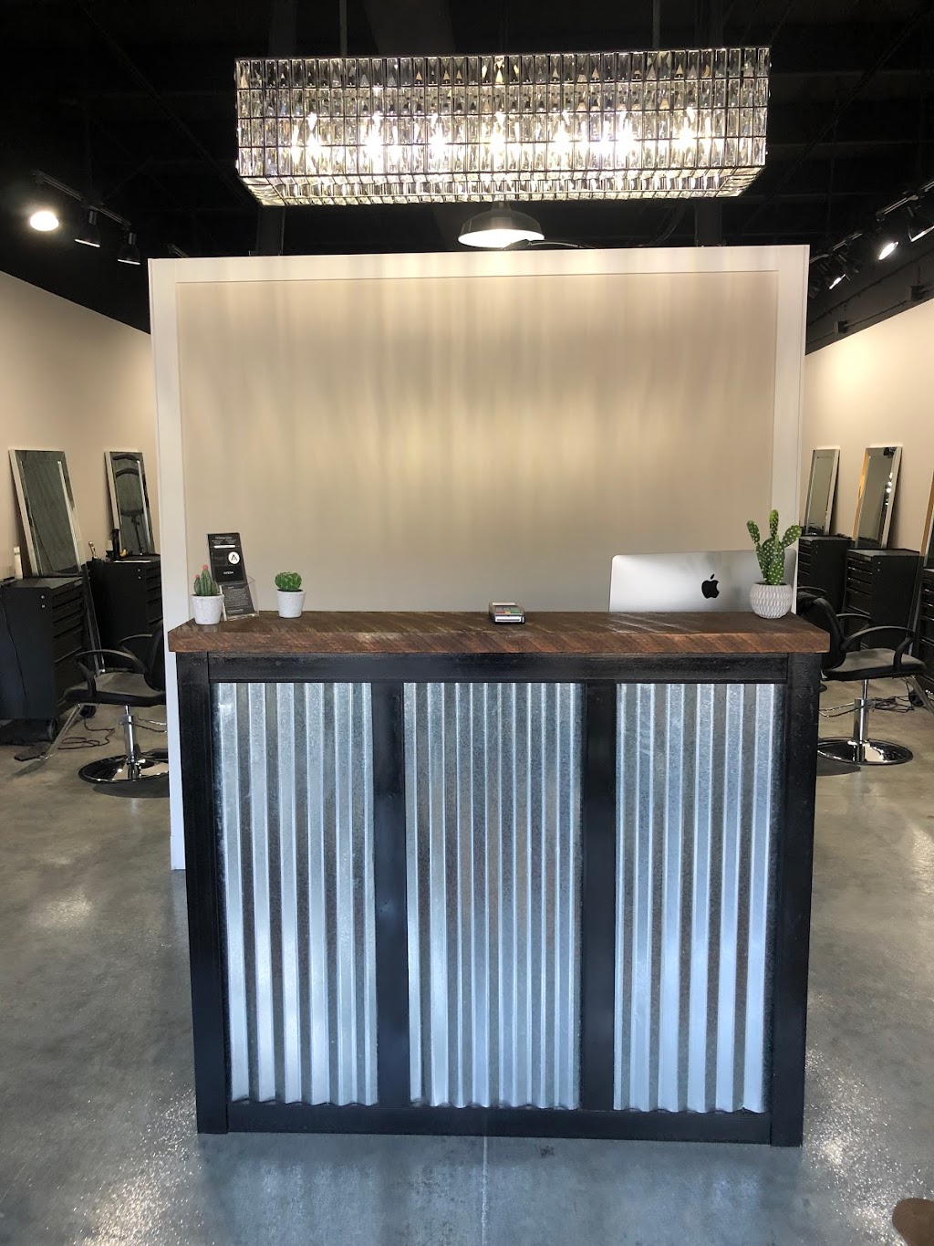 Fifth And Mae Salons | 2815 Buford Dr #106, Buford, GA 30519, USA | Phone: (770) 241-0235