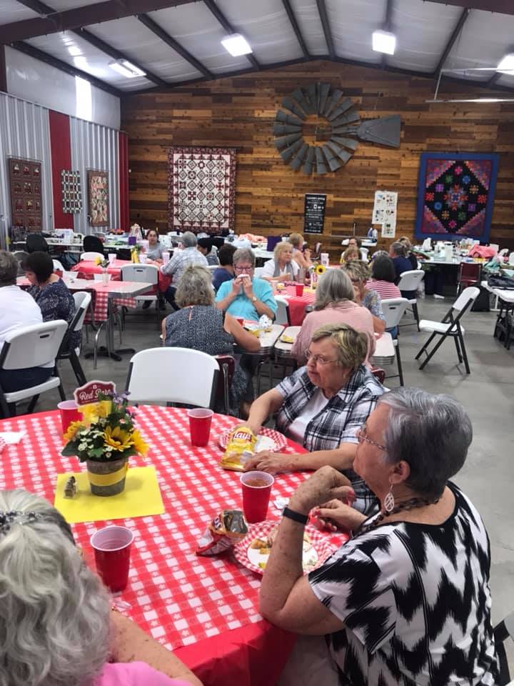 Red Barn Retreat and Quilting Center | 18311 County Rd 1640, Wolfforth, TX 79382, USA | Phone: (806) 863-2276