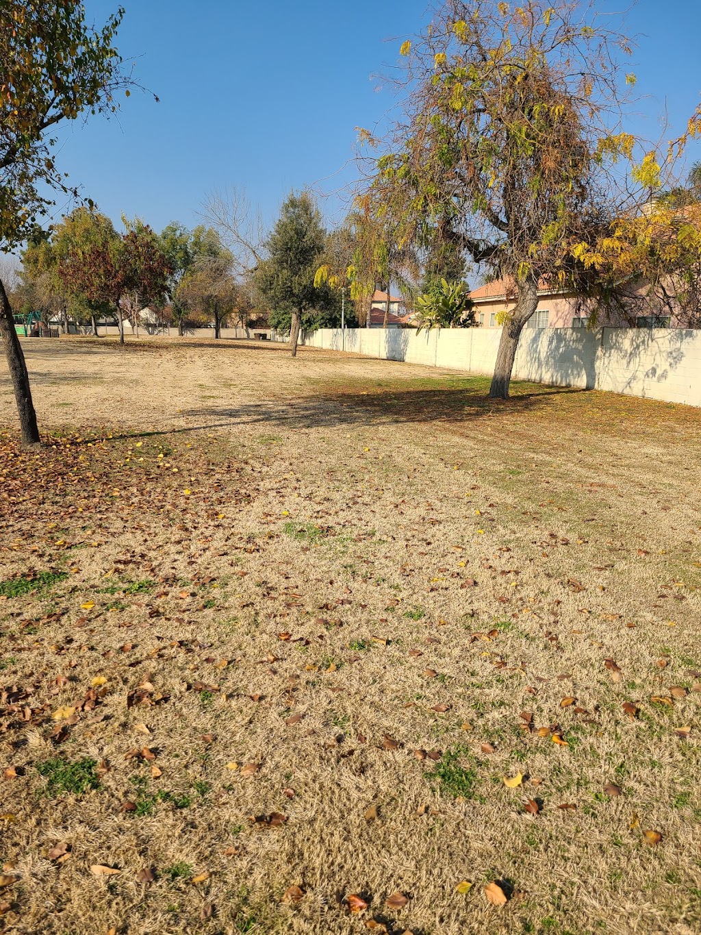 Wilderness Park | 5720 Wilderness Dr, Bakersfield, CA 93313, USA | Phone: (661) 326-3866