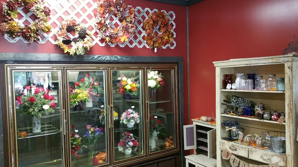 Kirtland Flower Barn | 8281 Euclid Chardon Rd C, Kirtland, OH 44094, USA | Phone: (440) 379-7155