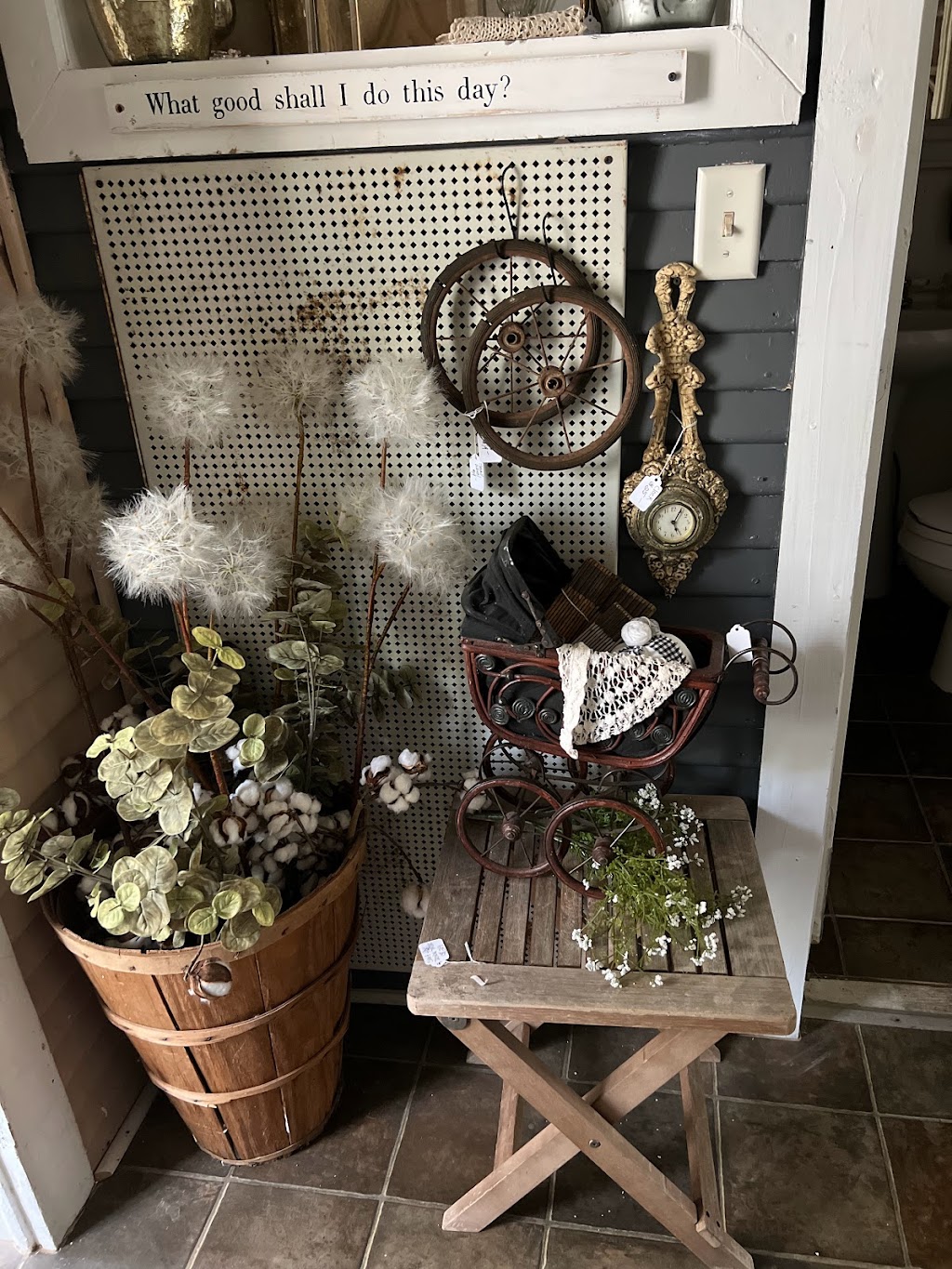 Patina, Vintage & Eclectic Finds | 602 N Rockwall Ave, Terrell, TX 75160, USA | Phone: (214) 908-1558