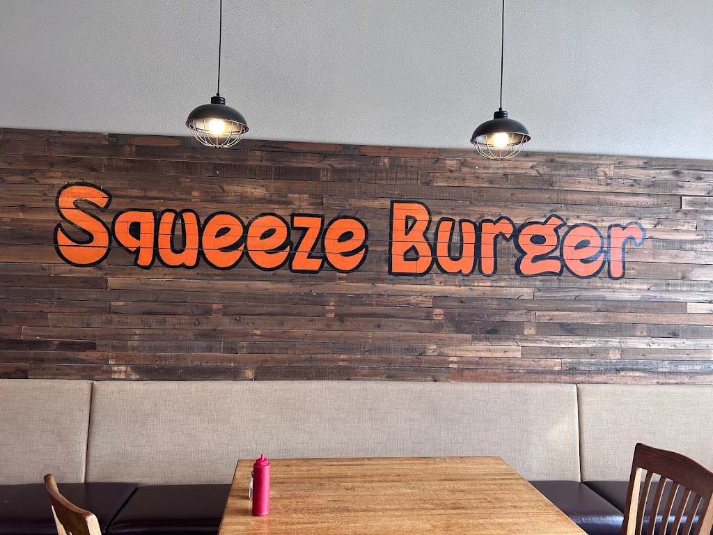 Squeeze Burger Galt | 10550 Twin Cities Rd Suite 20, Galt, CA 95632, USA | Phone: (209) 745-4313