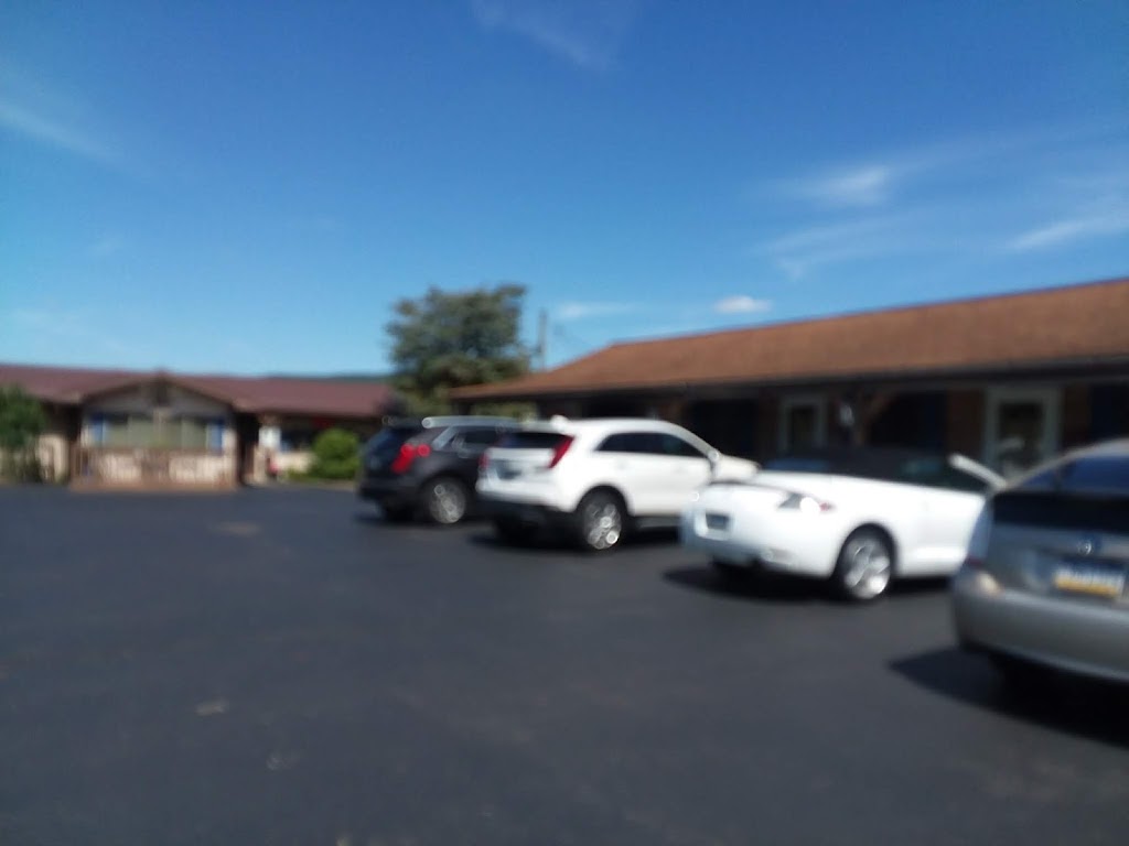 Blue Mountain Motel | 1057 National Pike, Uniontown, PA 15401 | Phone: (724) 439-4880