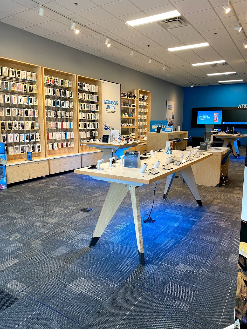 AT&T Store | 6421 Raleigh St, Orlando, FL 32835, USA | Phone: (321) 800-6193