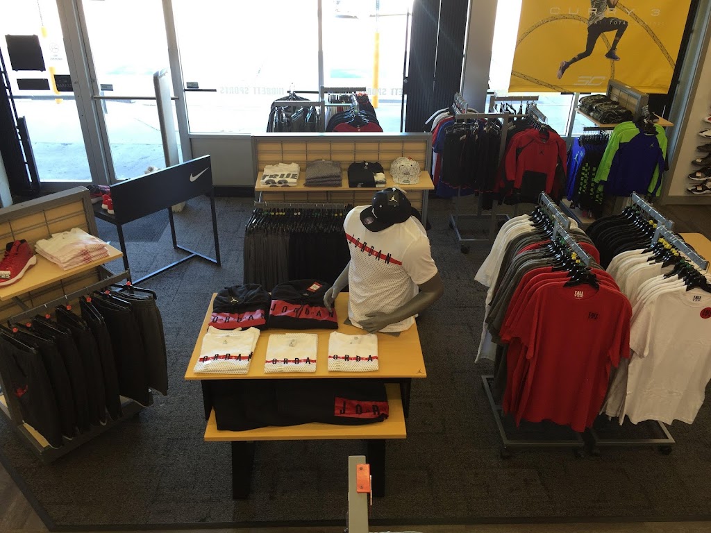 Hibbett Sports | 2010B S Wood Dr Ste B, Okmulgee, OK 74447, USA | Phone: (918) 756-1703