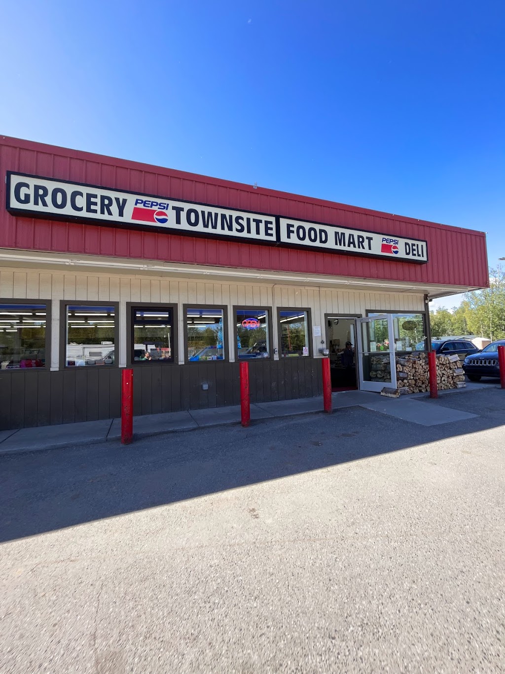 Townsite Food Mart | 69.5 Parks Hwy, Willow, AK 99688, USA | Phone: (907) 495-4545