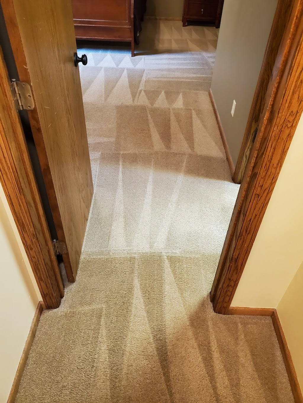 J&Y Carpet Care LLC | 1506 English Ave NW, New Prague, MN 56071, USA | Phone: (952) 212-1752