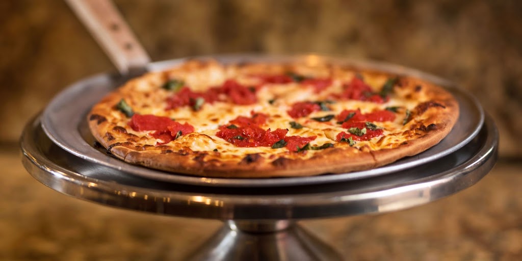 Papa Bernards Pizzeria | 801 PA-100, Bechtelsville, PA 19505 | Phone: (610) 473-9200