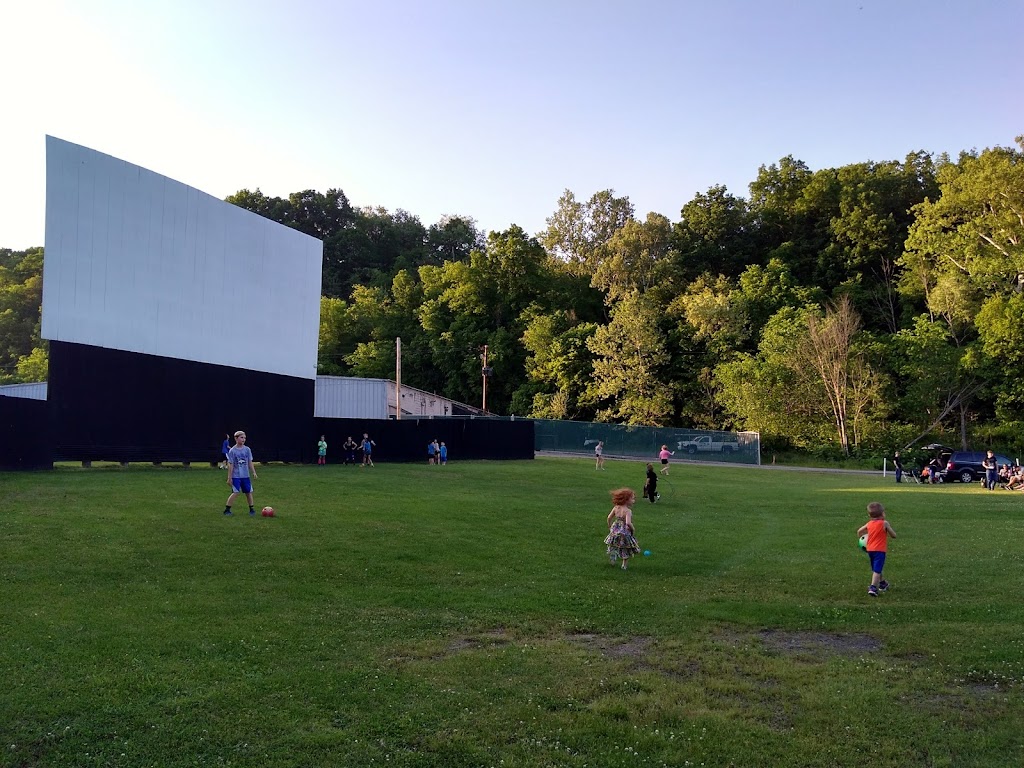 Riverside Drive In Theatre | 1114 Lees Lake Ln #6108, Vandergrift, PA 15690, USA | Phone: (724) 568-1250