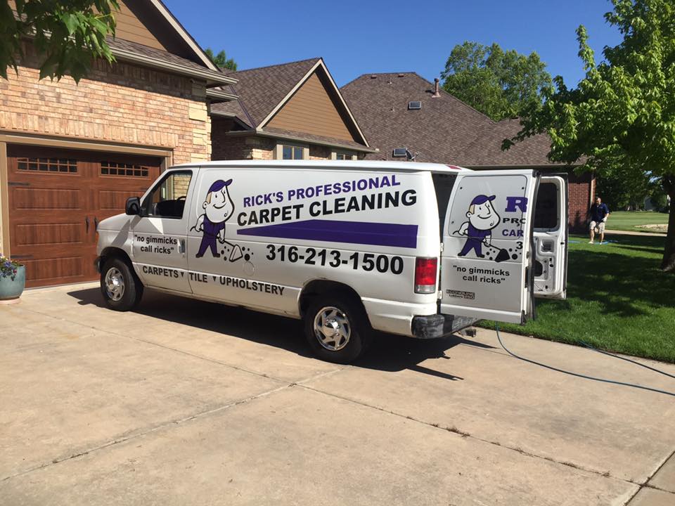 Ricks Professional Carpet Cleaning | 2522 N Spring Hollow St, Wichita, KS 67228, USA | Phone: (316) 213-1500