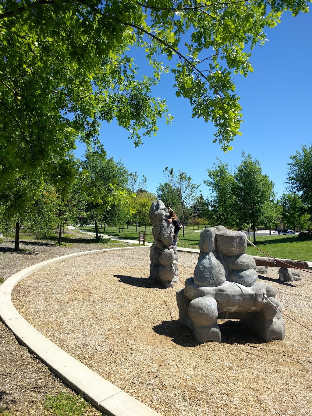 Patwin Park | 3125 Catalina Island Rd, West Sacramento, CA 95691, USA | Phone: (916) 617-4620