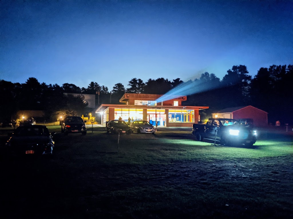 Glen Drive-In Theatre | 983 US-9, Queensbury, NY 12804, USA | Phone: (518) 792-0023
