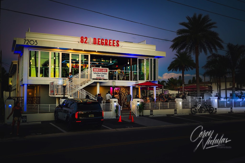 82 Degrees Bar - Grill - restaurant  | Photo 7 of 10 | Address: 7203 Sunset Way, St Pete Beach, FL 33706, USA | Phone: (727) 292-0282