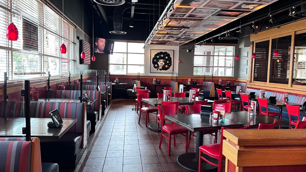 The Landing | 828 N 10th Pl, Renton, WA 98057, USA | Phone: (425) 228-2150