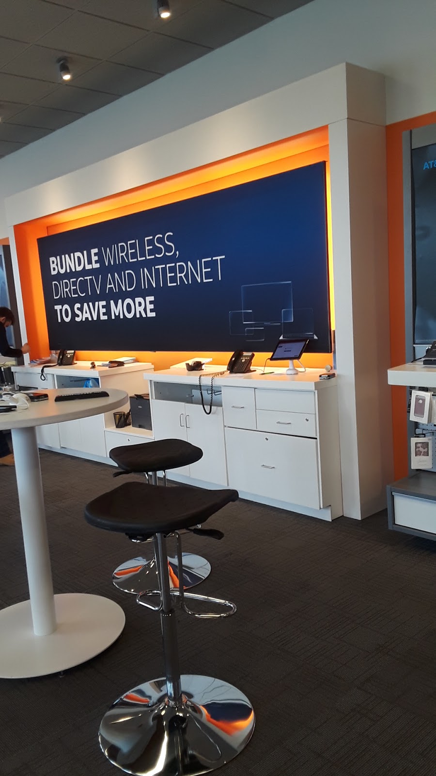 AT&T Store | 7815 Telegraph Rd, Taylor, MI 48180 | Phone: (313) 295-4000